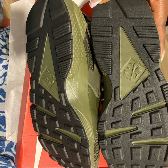 [SOLD] 💚💚💚 Nike Huarache Cargo Green 💚 💚💚 - Picture 7 of 9
